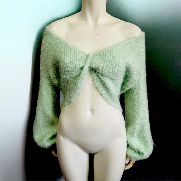 Boutique brand REBELS AND LOVERS fuzzy mint crossover crop top women’s medium - Picture 2 of 16
